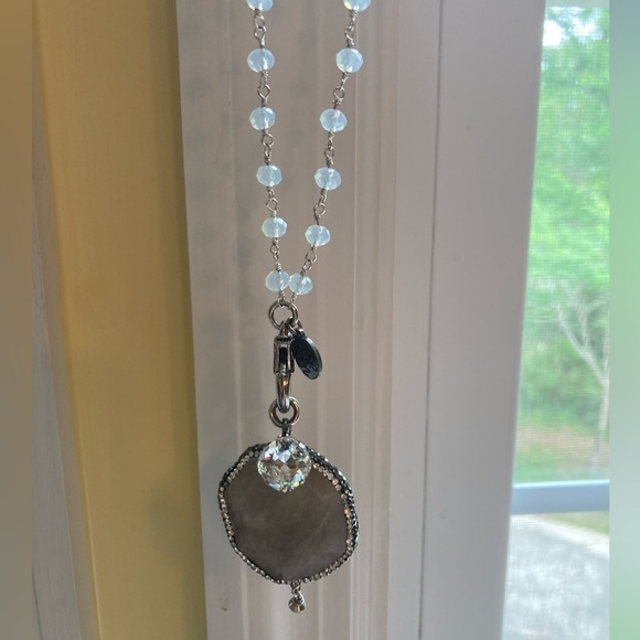 Victoria Lynn Large Natural Stone Crystal Beads Necklace - Picture 4 of 10